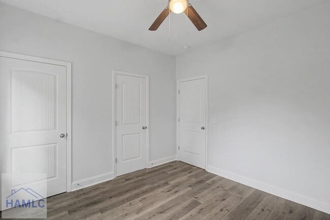 Building Photo - 205 Bagley Ave