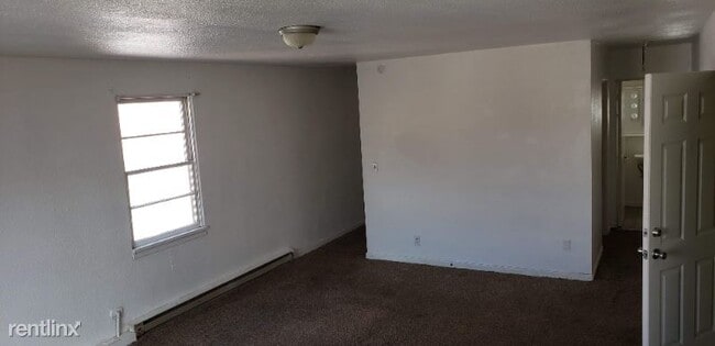 Primary Photo - Studio, 1 bath Apartment - 23 Basin St SW