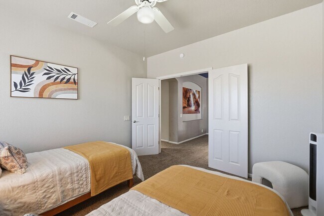 Building Photo - Furnished Desert Oasis| Pool, Bar and Mountain Views