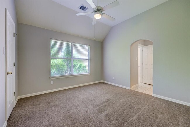 Building Photo - 11909 Portofino Dr