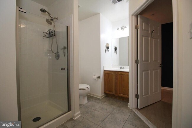 Building Photo - 7500 Calderon Ct