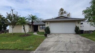 Building Photo - 399 Barberry Ln