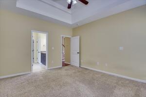 Building Photo - 3631 Mossland Dr