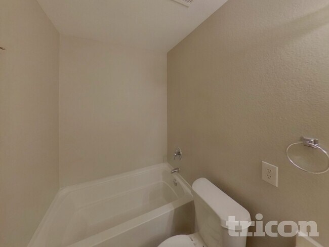 Building Photo - 1437 Lauren Dr