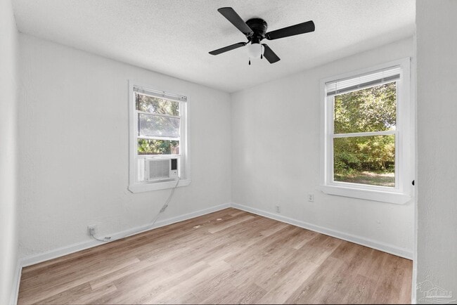 Building Photo - 2101 W Romana St