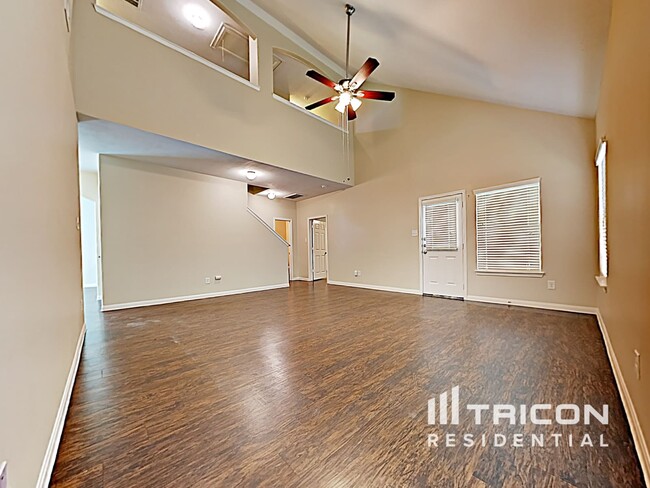 Building Photo - 21439 Palma Grove Way