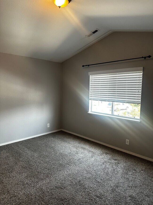 Building Photo - 4517 Park Rose Cir