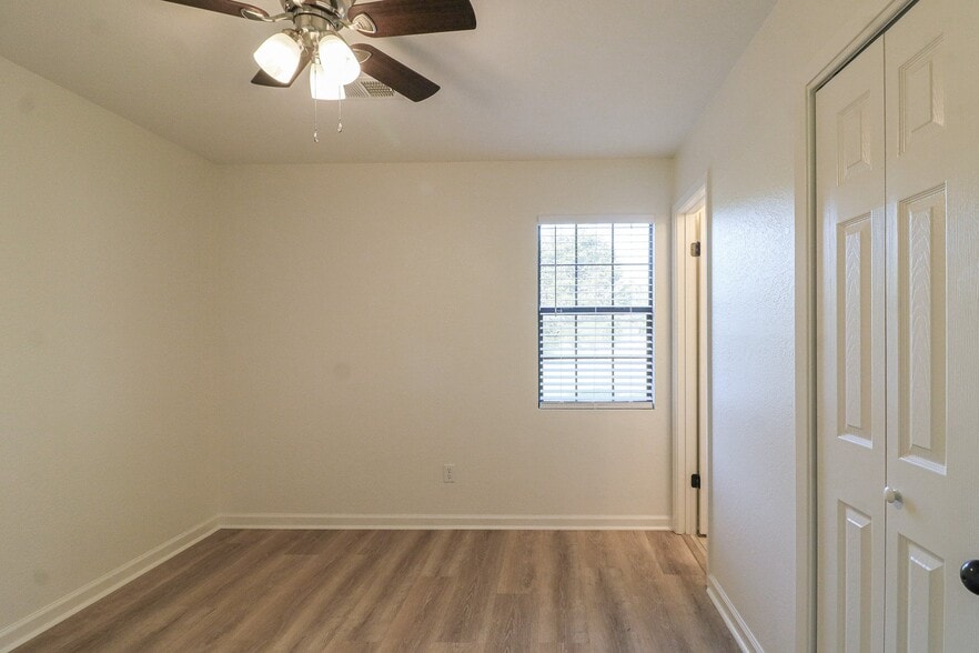 Building Photo - 86 cr 122