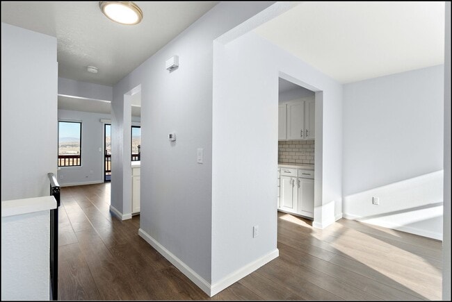 Building Photo - EAST2746