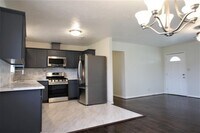 Building Photo - 655 Marleen St