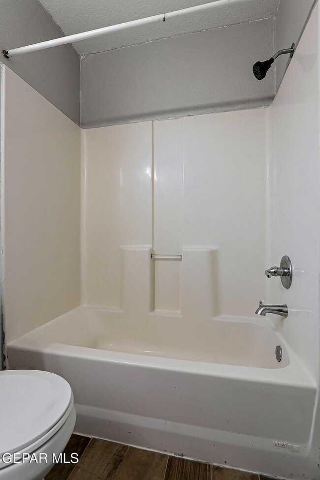 Building Photo - 287 Sunset Hills Dr