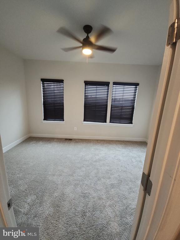 Building Photo - 6730 Belcrest Rd