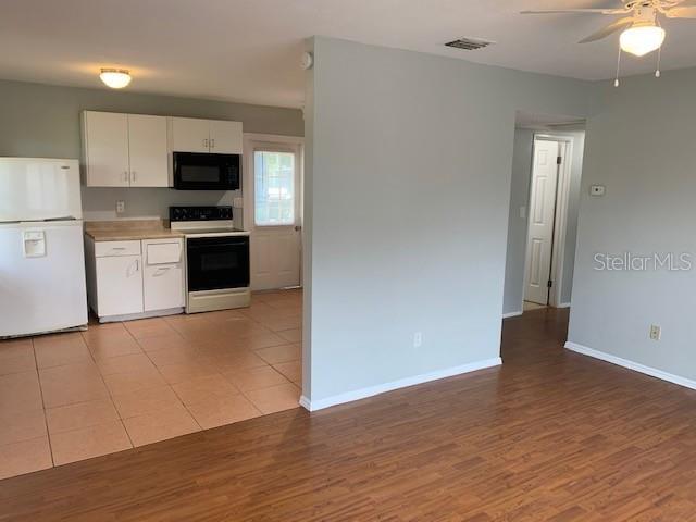 Building Photo - 6912 40th Ave N