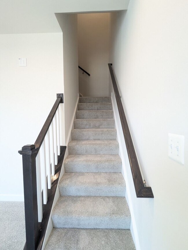 Building Photo - Gorgeous New Construction (never lived in)...