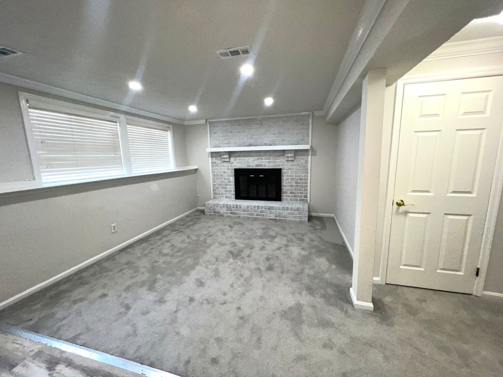 Building Photo - 5570 Hecate Ct