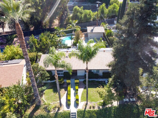 Building Photo - 24316 Burbank Blvd