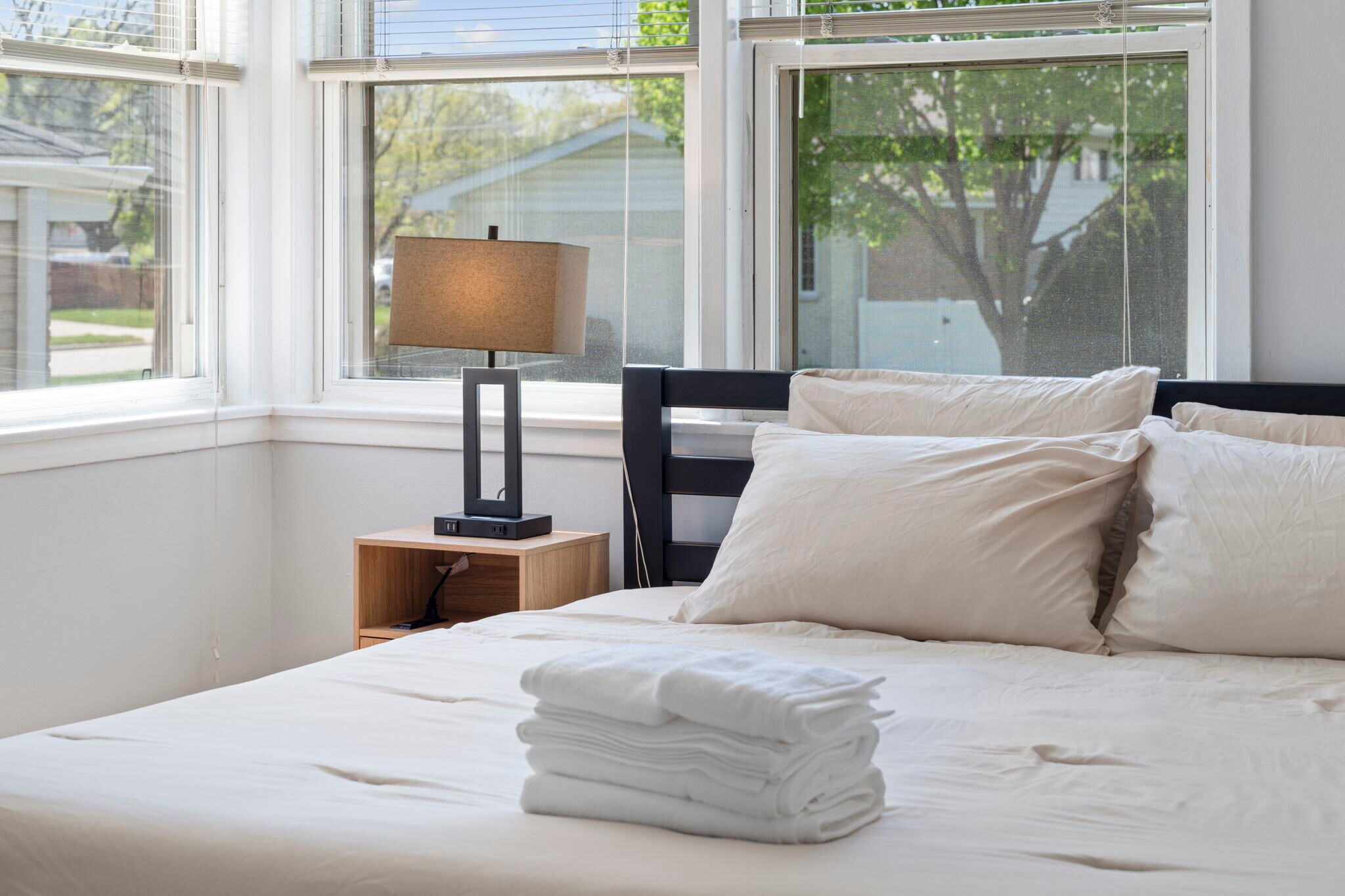 Building Photo - 8311 Kolmar Ave