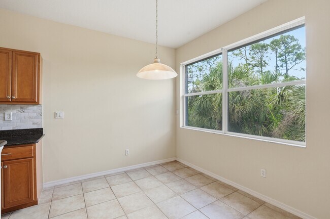 Building Photo - 12854 Carrington Cir