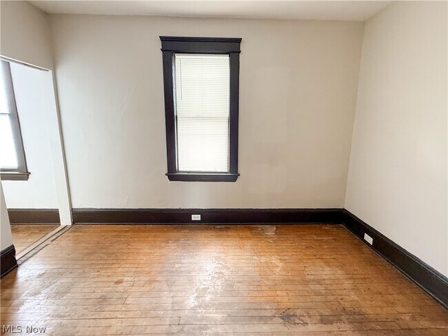 Building Photo - 3672 E 48th St