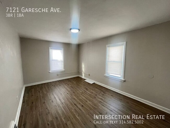 Building Photo - 7121 Garesche Ave