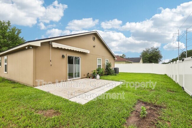 Building Photo - 12387 Anarania Dr