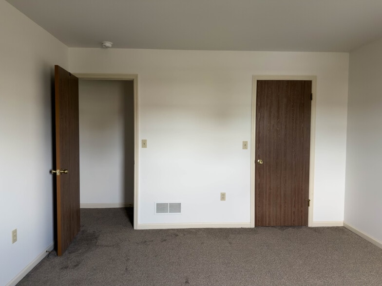 Building Photo - 2146 Walnut St