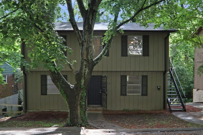 Building Photo - 2932 Harlan Dr