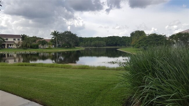 Building Photo - 897 Briar Ridge Rd