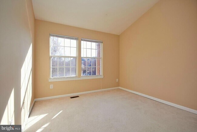 Building Photo - 1426 Park Garden Ln