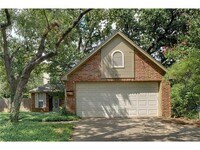 Building Photo - 2605 N Locust St