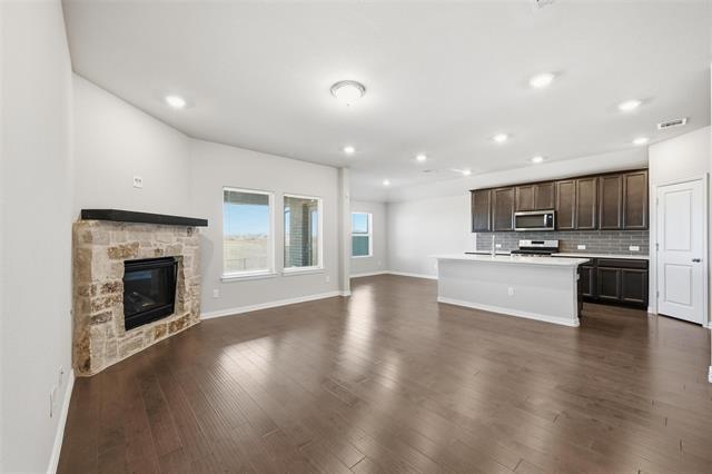 Building Photo - 1116 Rountree Ct