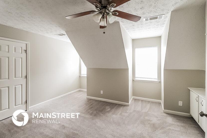 Building Photo - 329 Lakeshore Dr