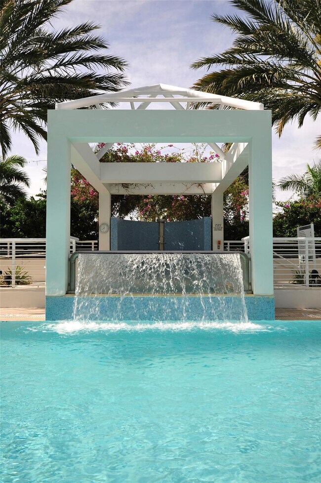 Building Photo - 2831 N Ocean Blvd