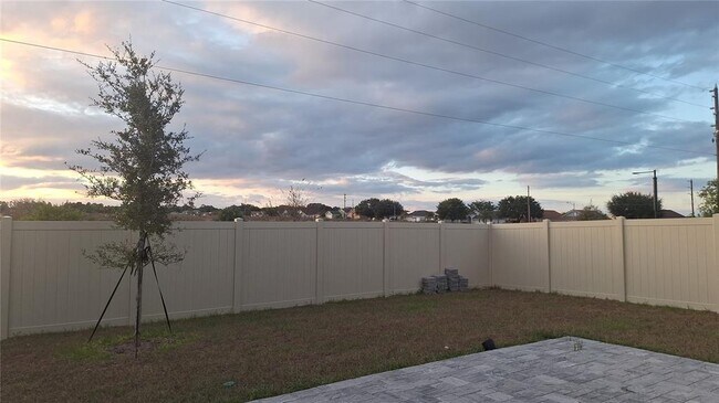 Building Photo - 2506 McKinley Dr