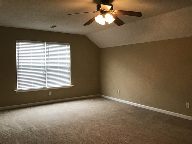 Building Photo - 107 Sentinel Ct