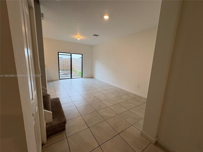 Building Photo - 11858 SW 246th Ln