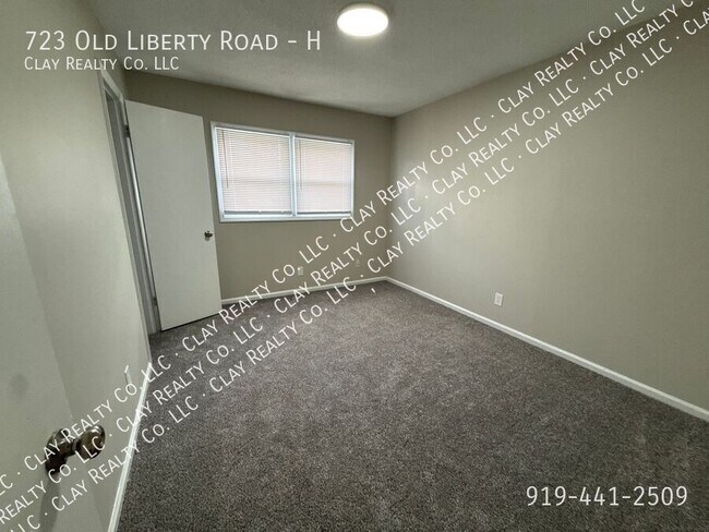 Building Photo - 723 Old Liberty Rd