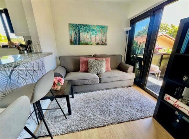 Building Photo - 3520 SW 25th St