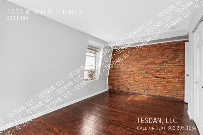 Building Photo - 1313 W 8th St