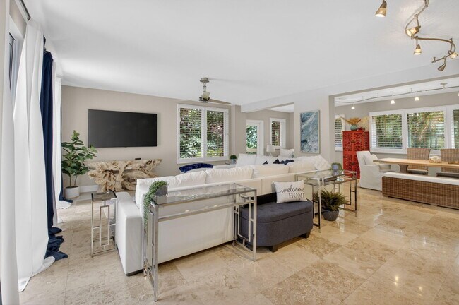 Building Photo - 122 Andrews Ave