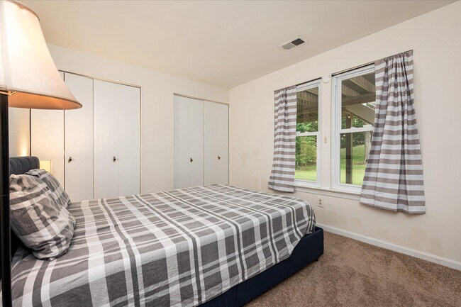 Building Photo - 12204 Sir Lancelot Dr