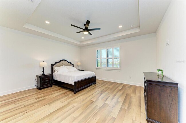 Building Photo - 18530 Midsummer Pl