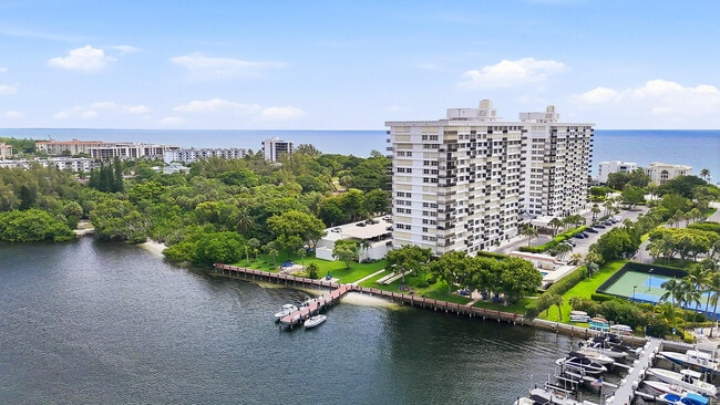Building Photo - 2121 N Ocean Blvd