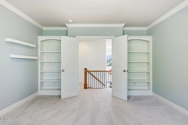 Building Photo - Lease OR Lease to Own