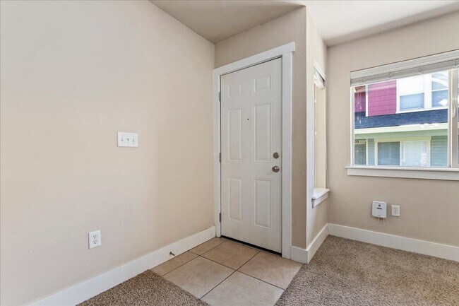 Building Photo - 9825 W Rosecroft Ct
