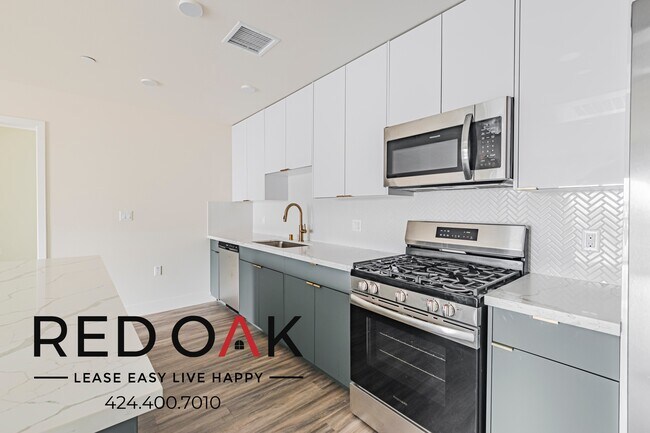 Building Photo - 1037 Dewey Ave