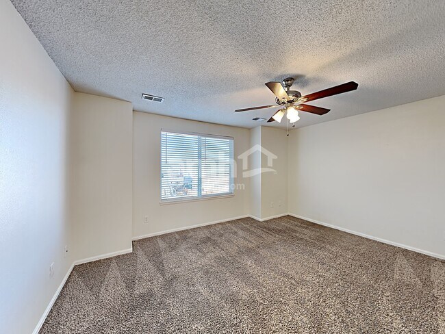 Building Photo - 411 Grey Swallow St