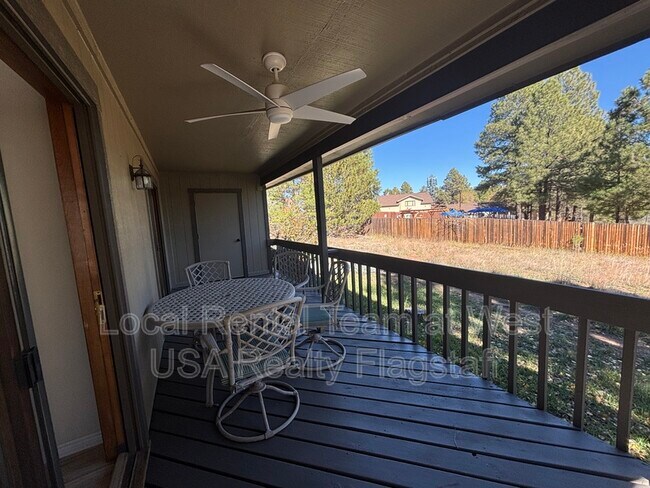 Building Photo - 2340 N Plateau Dr