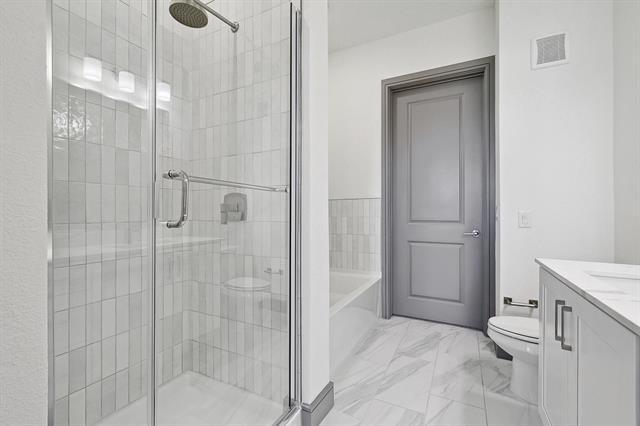 Building Photo - 2700 Old Denton Rd