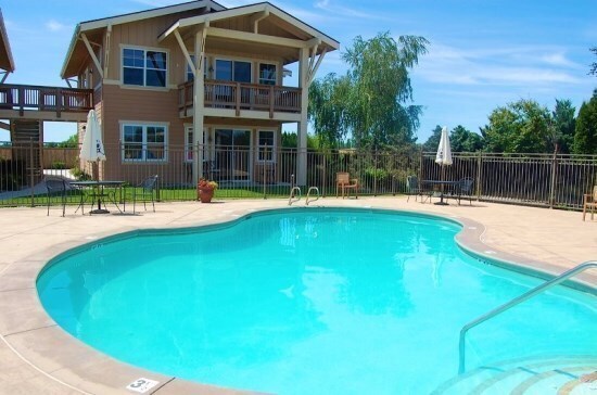 Building Photo - The Bridges at Moses Pointe - Furnished and FREE April Rent